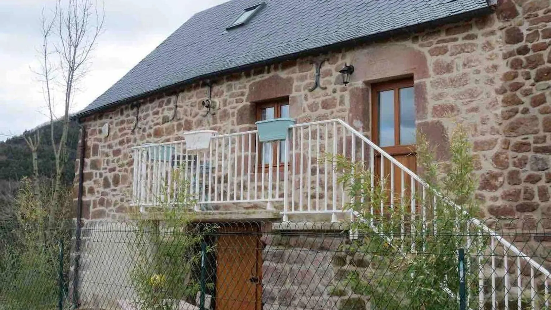 Maison Charmante A Banassac Avec Terrasse Canilhac