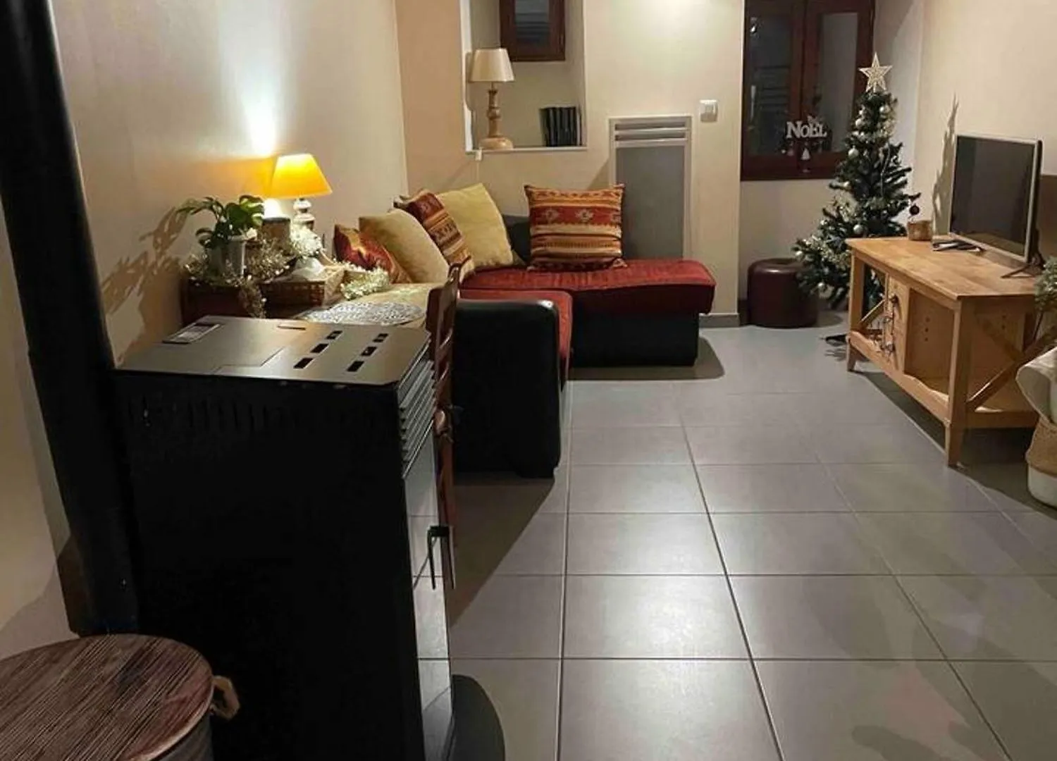 Maison Charmante A Banassac Avec Terrasse Canilhac